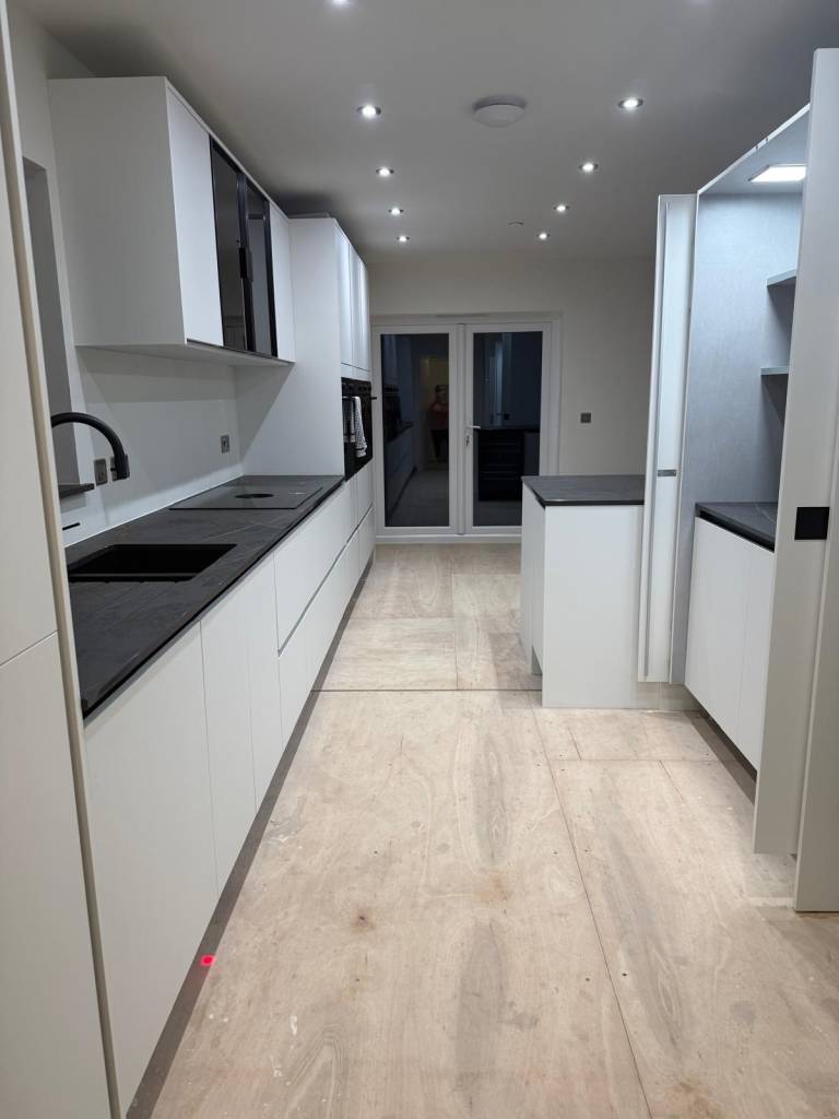 Llanharan, Pontyclun