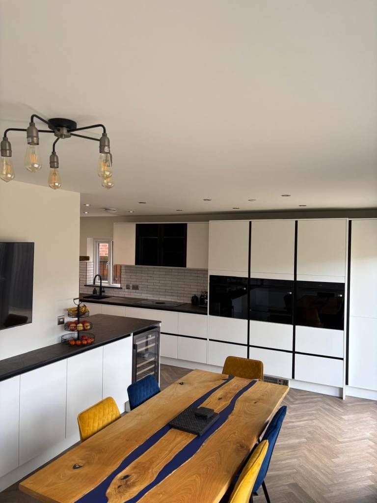 Llanharan, Pontyclun