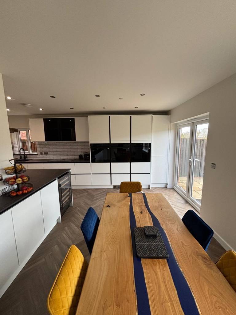 Llanharan, Pontyclun