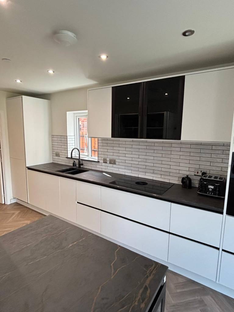 Llanharan, Pontyclun