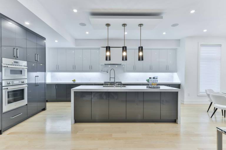 gloss kitchen